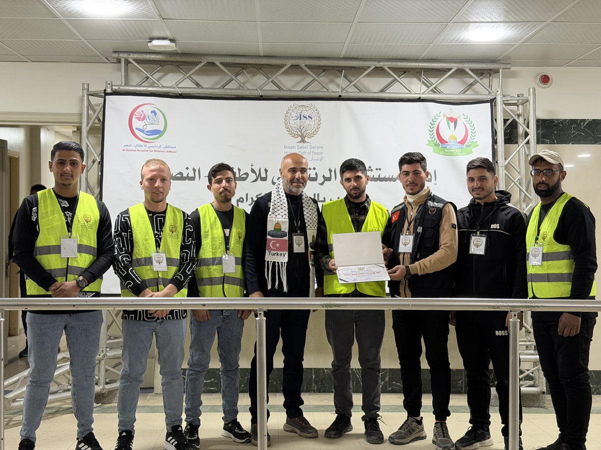 Gazze'deki Gönüllülerimize Teşekkür Sertifikası